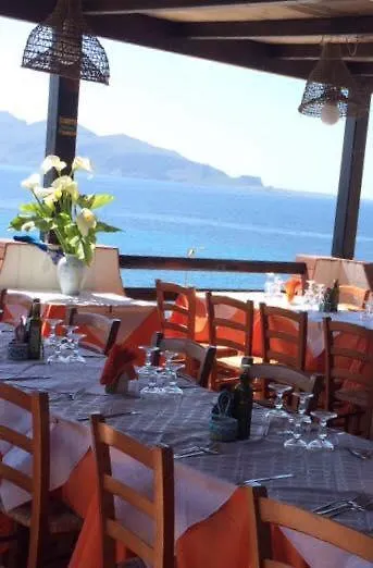 Albergo Paradiso Levanzo 3*,